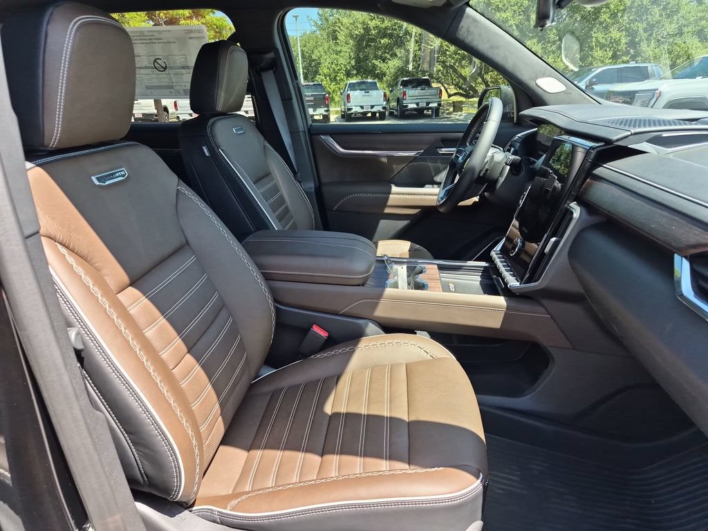 New 2026 GMC Acadia Denali Ultimate w/ LPO, Illumination Package AWD/4WD image 38