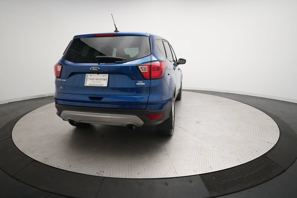 Used 2019 Ford Escape SE FWD image 13