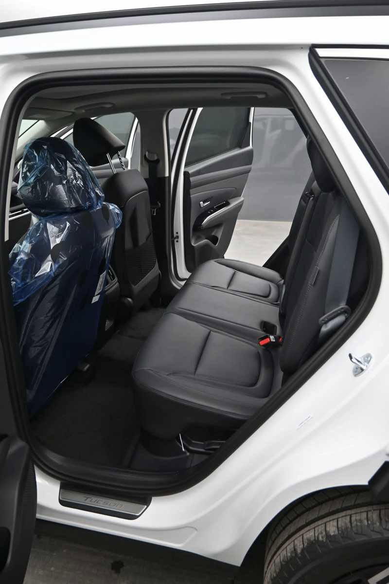 New 2026 Hyundai Tucson Limited AWD/4WD image 15