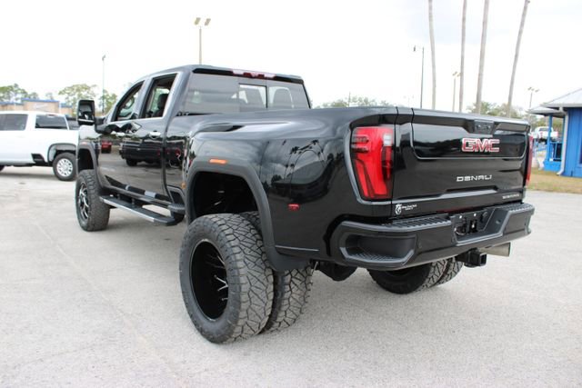 Used 2024 GMC Sierra 3500 Denali w/ Denali Reserve Package AWD/4WD image 8