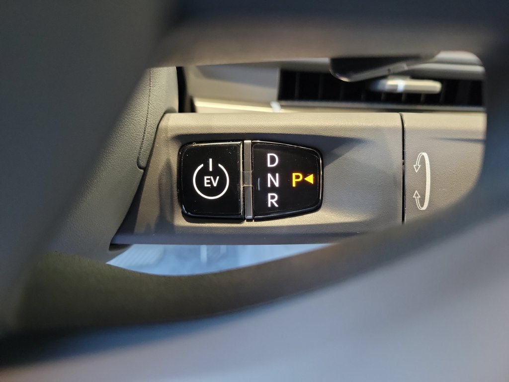 New 2027 Kia EV3 Wind FWD image 25