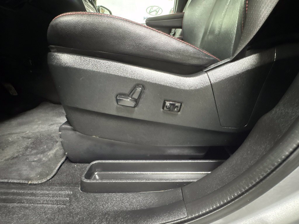Used 2019 Dodge Grand Caravan GT w/ Safety Sphere Group FWD image 16