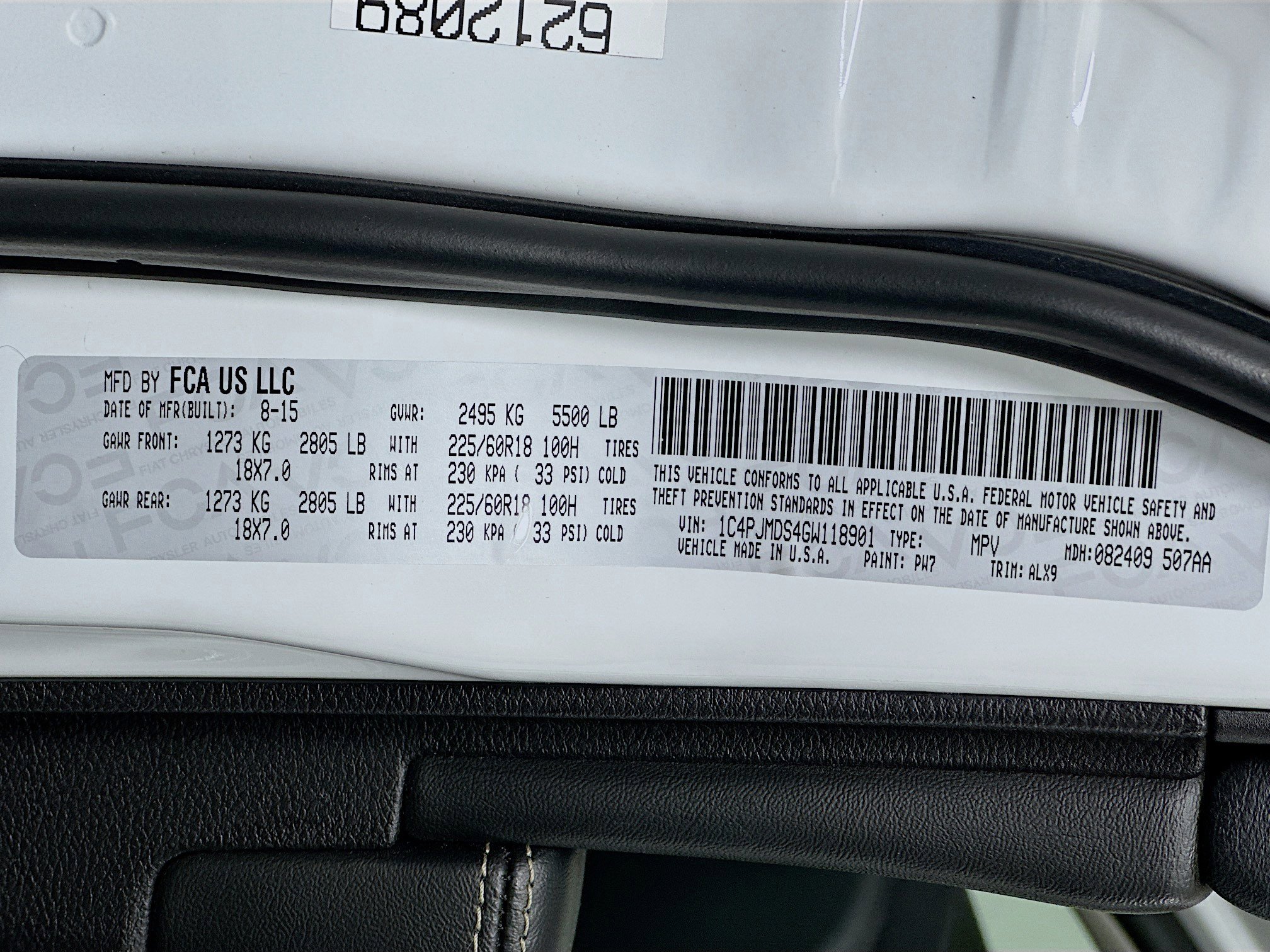 Used 2016 Jeep Cherokee Limited w/ Technology Group image 12