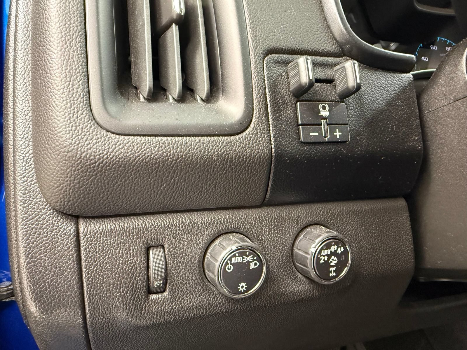 Used 2018 Chevrolet Colorado ZR2 AWD/4WD image 17