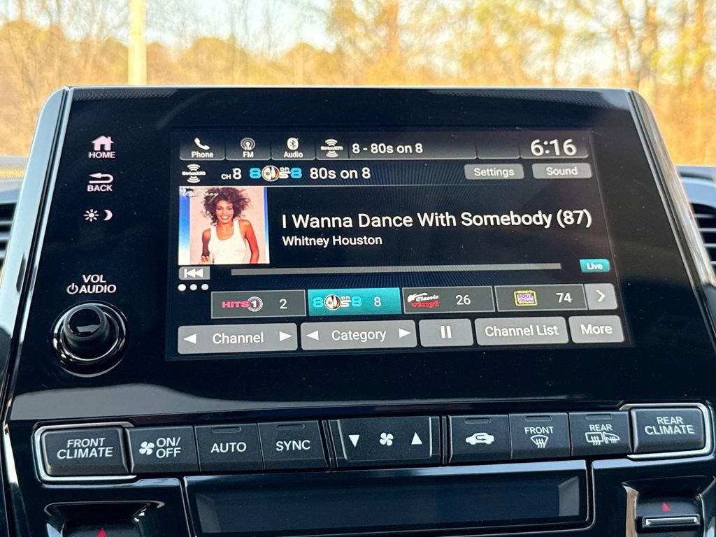 Used 2023 Honda Odyssey EX-L image 12