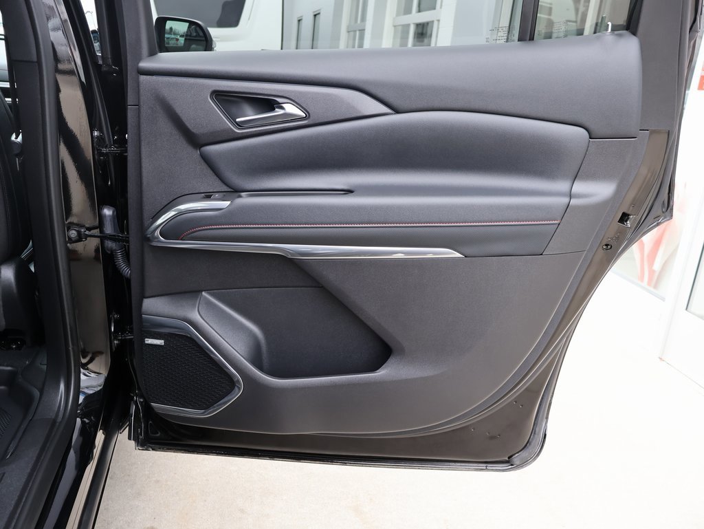 Certified 2024 Chevrolet Traverse RS w/ LPO, Floor Liner Package image 35