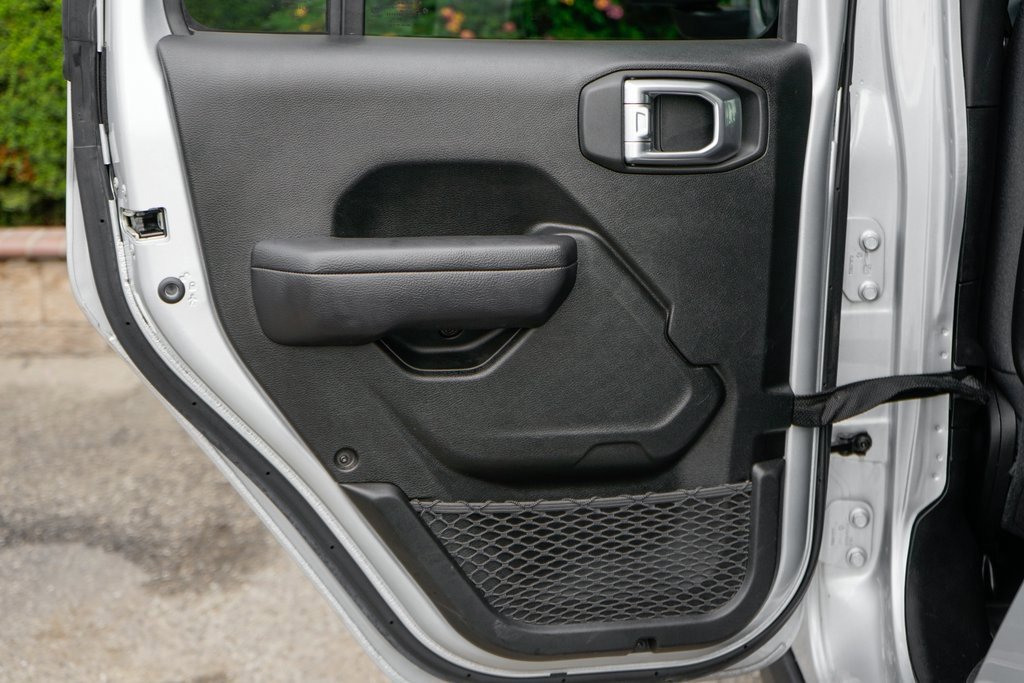 Used 2024 Jeep Gladiator Rubicon w/ Convenience Group image 35