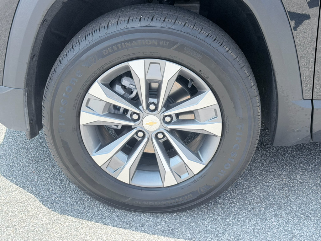 Used 2026 Chevrolet Equinox LT FWD image 29