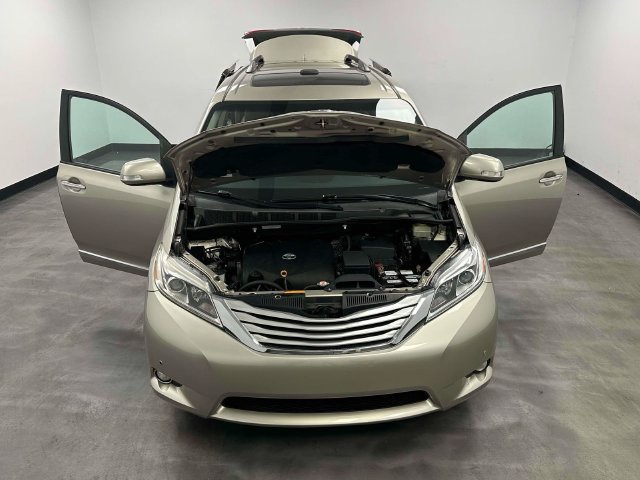 Used 2017 Toyota Sienna Limited Premium w/ Protection Package AWD/4WD image 11