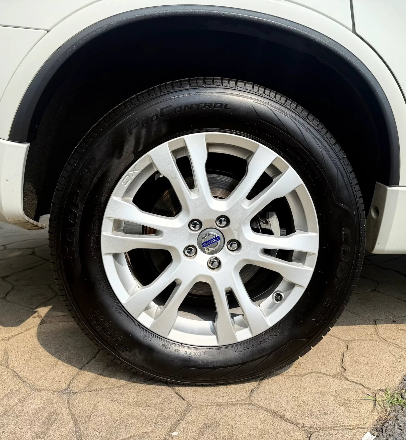 Used 2013 Volvo XC90 3.2 FWD image 48