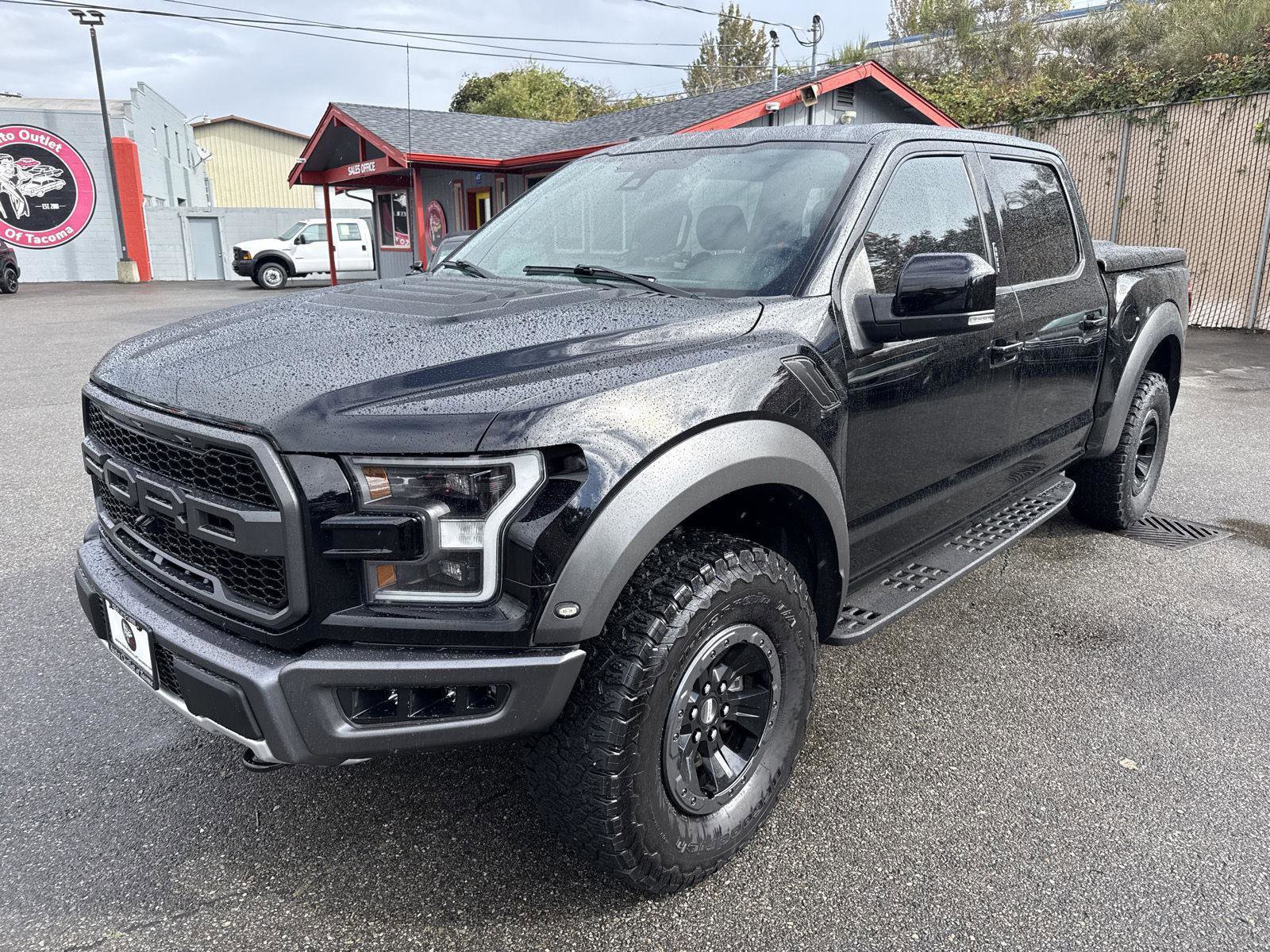 Used 2018 Ford F150 Raptor w/ Equipment Group 802A Luxury image 1