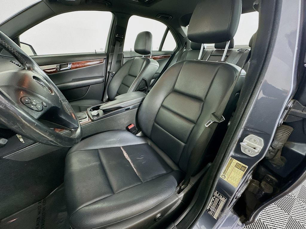 Used 2011 Mercedes-Benz C 300 4MATIC Sedan image 19
