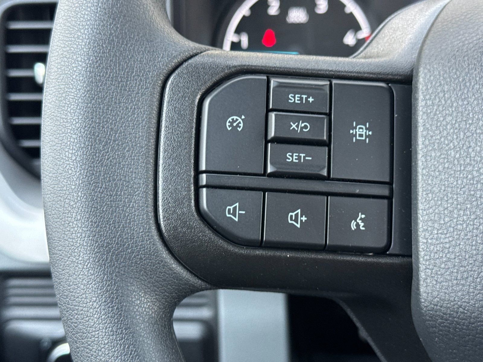 New 2025 Ford F550 4x4 Regular Cab Super Duty image 22