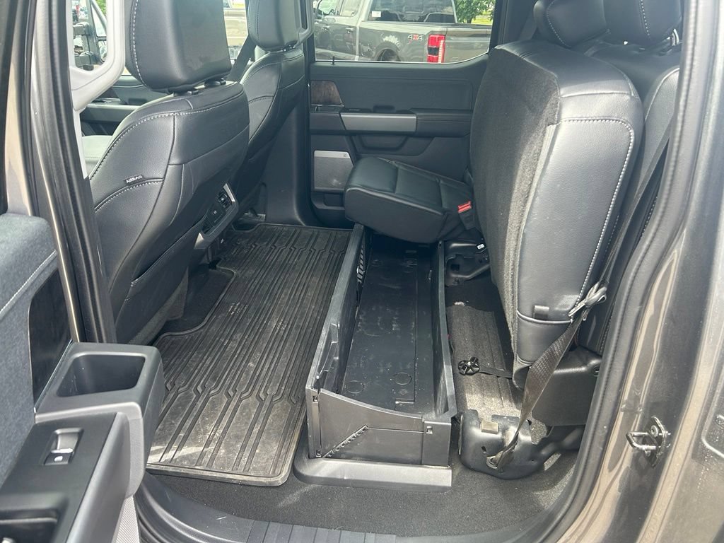 Used 2024 Ford F250 Lariat w/ Chrome Package AWD/4WD image 12