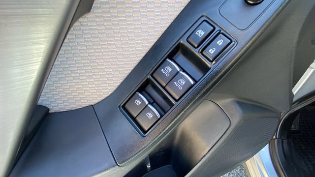Used 2017 Subaru Forester 2.5i Premium w/ All-Weather Package AWD/4WD image 15