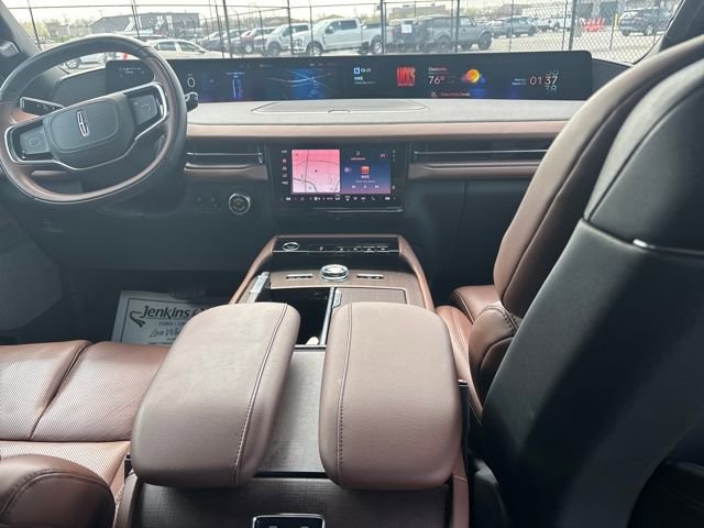 Certified 2025 Lincoln Navigator Reserve image 10