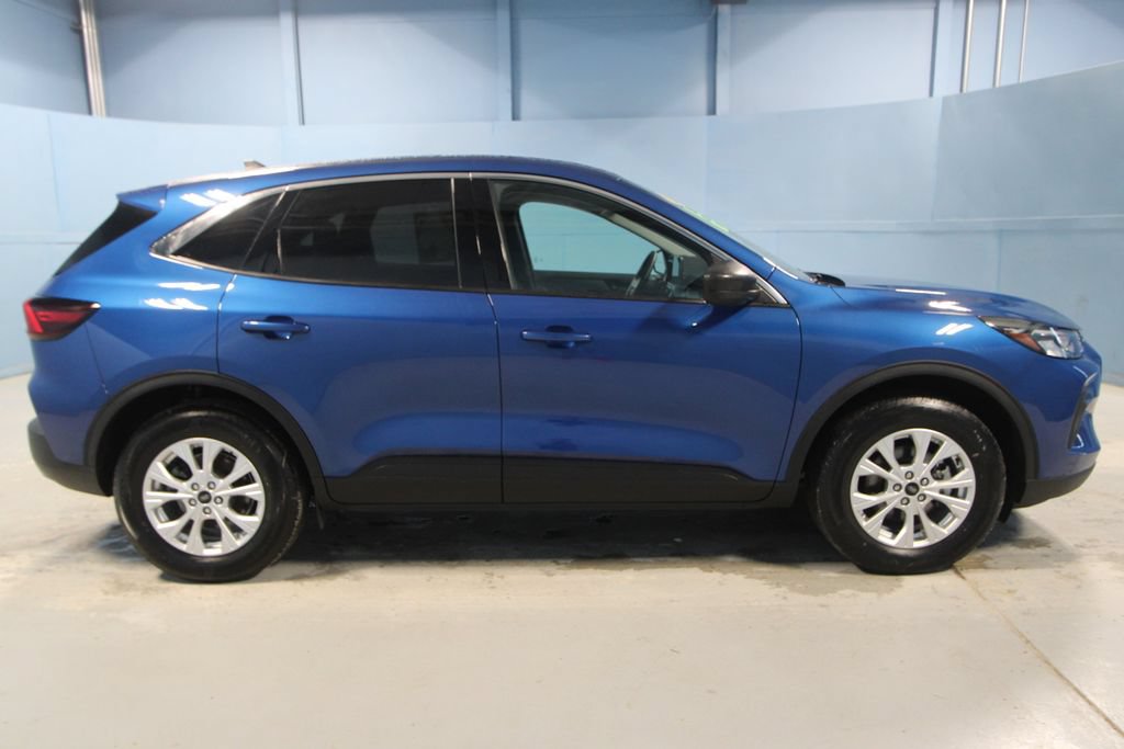 Used 2023 Ford Escape Active AWD/4WD image 30