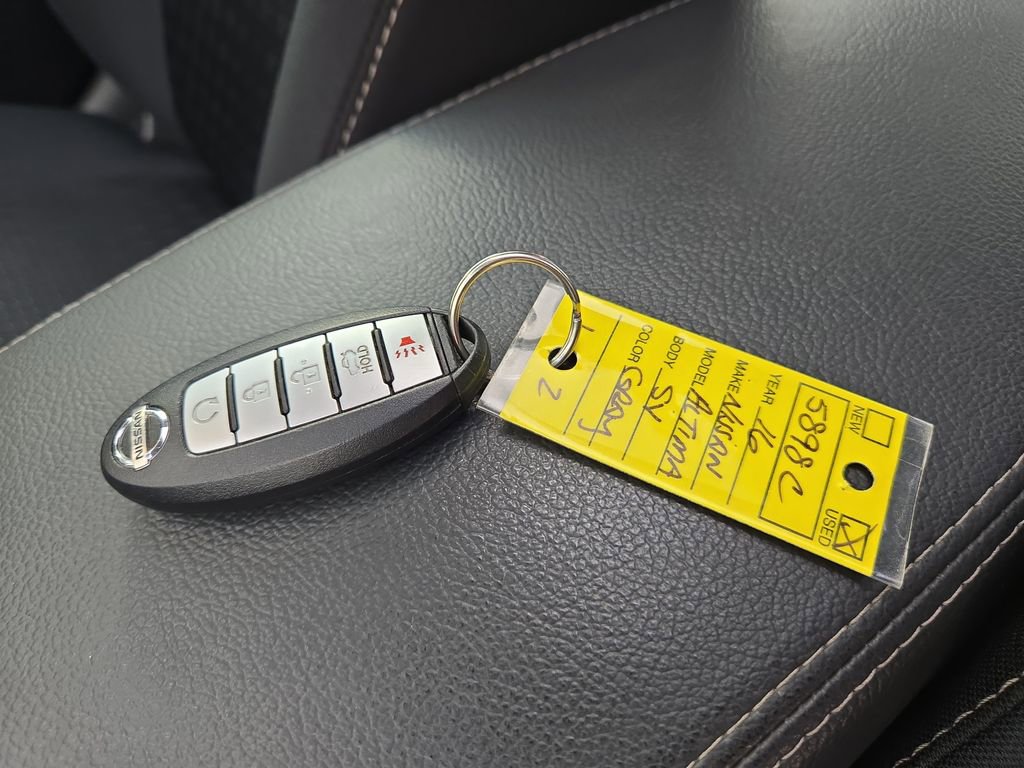 Used 2016 Nissan Altima 2.5 SV w/ Convenience Package image 30