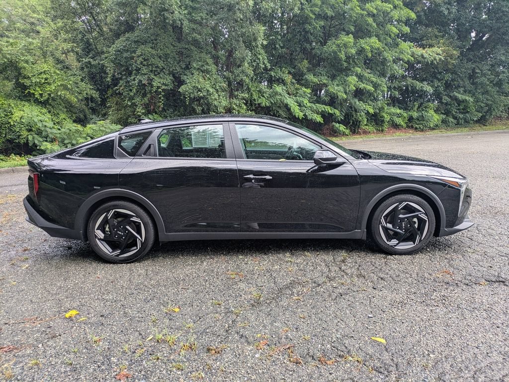 Used 2025 Kia K4 EX FWD image 3