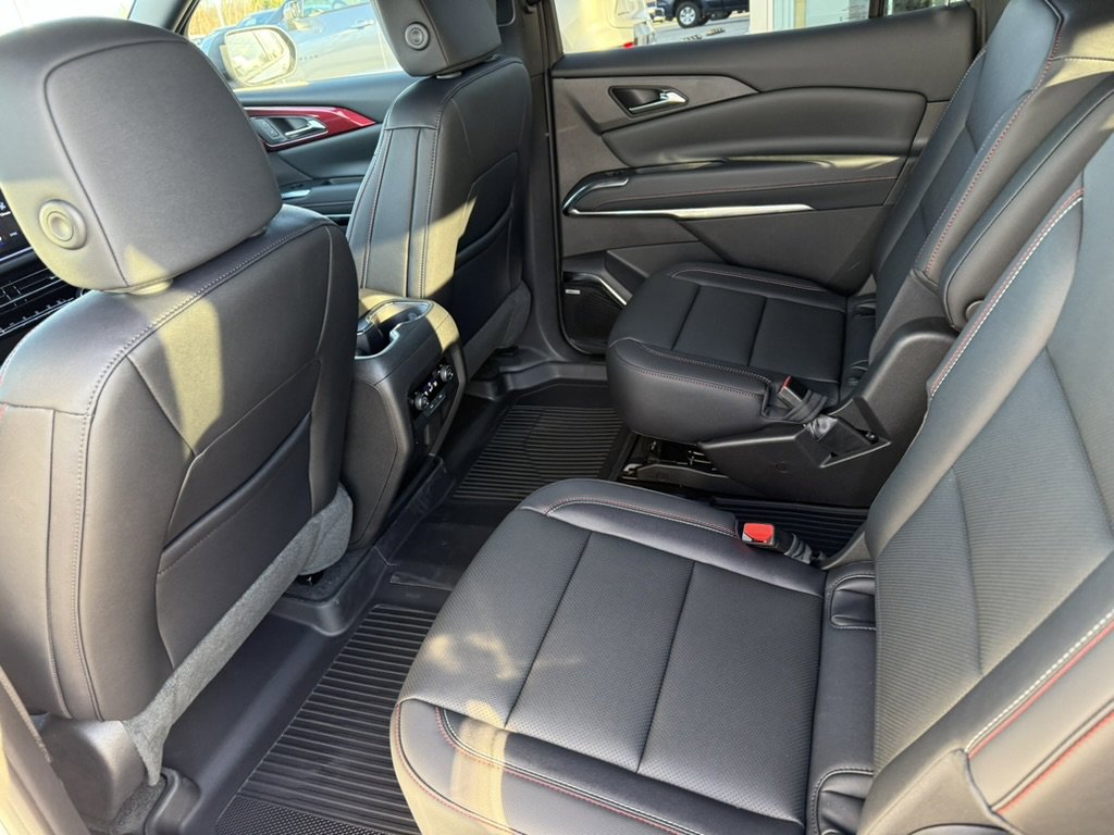 New 2026 Chevrolet Traverse Z71 image 10