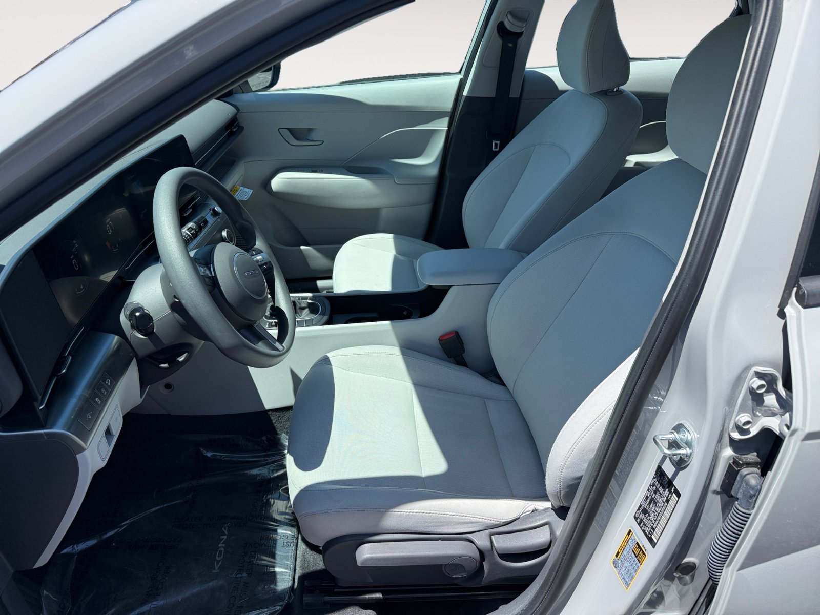 Certified 2025 Hyundai Kona SE FWD image 10