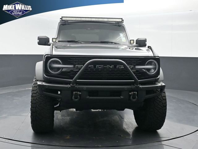 Used 2023 Ford Bronco Wildtrak image 2