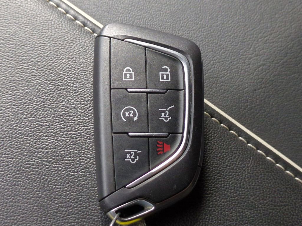Used 2024 Cadillac Escalade Premium Luxury Platinum AWD/4WD image 30