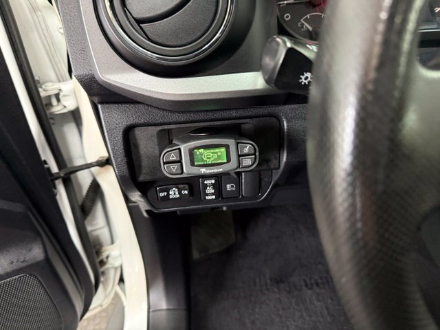 Used 2019 Toyota Tacoma TRD Off-Road AWD/4WD image 24