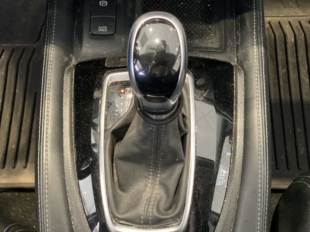 Used 2020 Nissan Rogue SL w/ Premium Package image 23