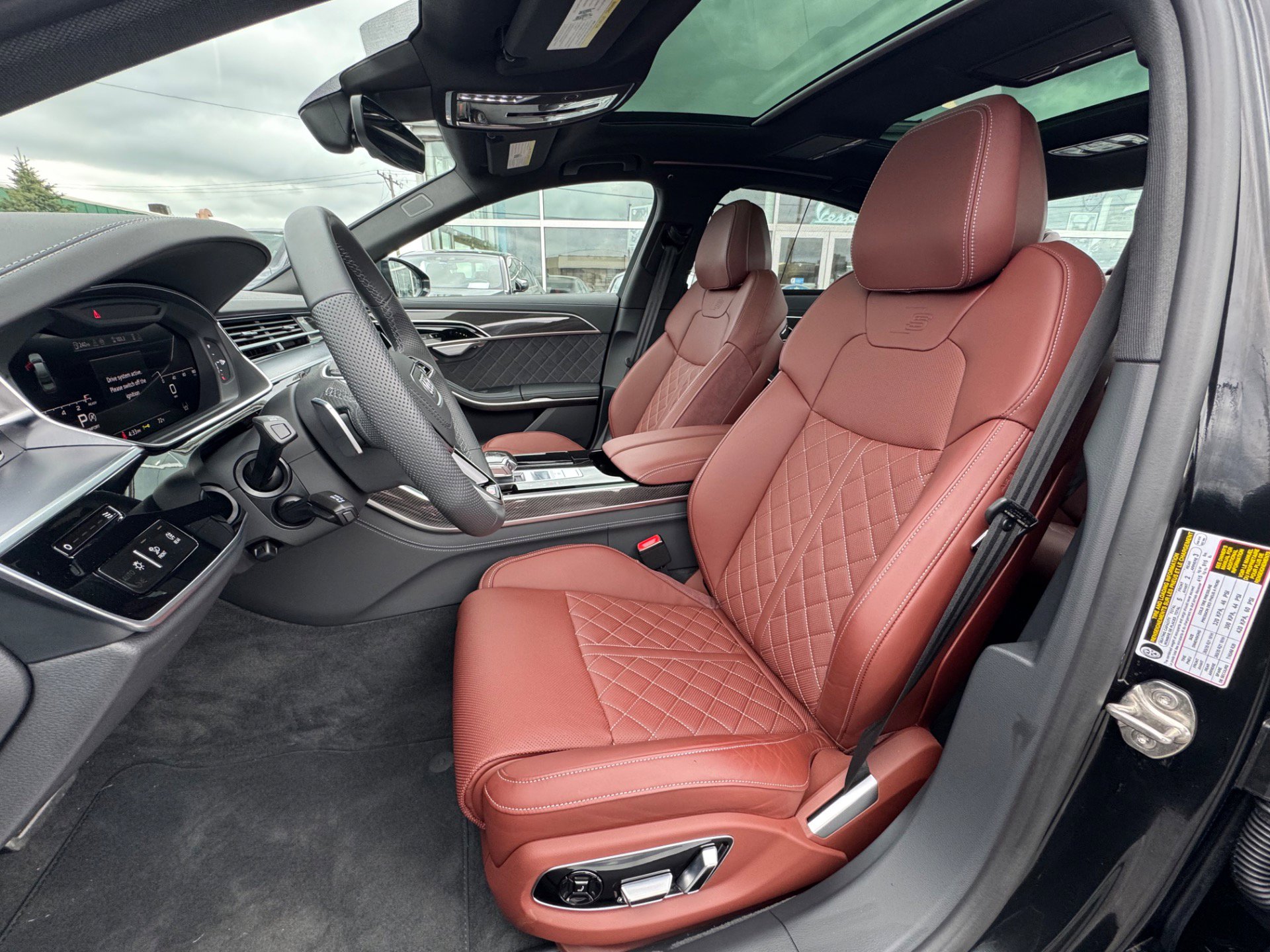 Used 2025 Audi S8 w/ Executive Package image 2