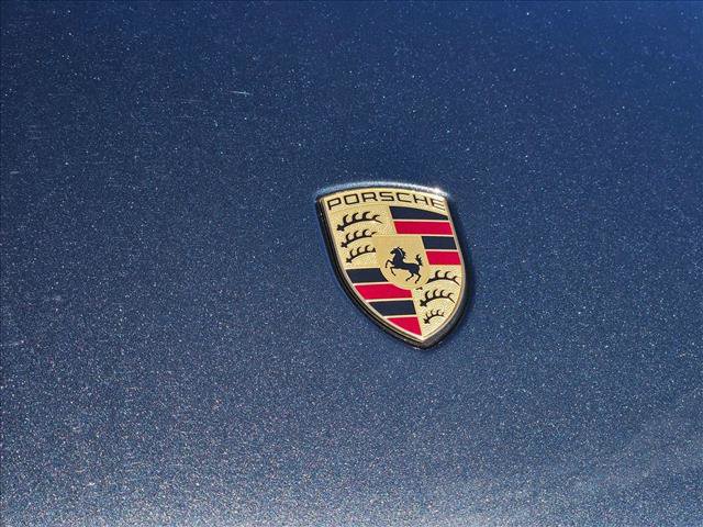Used 2025 Porsche Macan AWD/4WD image 4