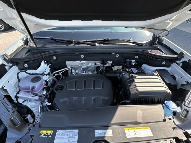 Used 2024 Volkswagen Atlas SE AWD/4WD image 24
