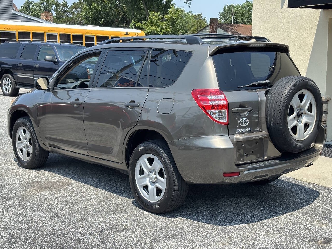 Used 2012 Toyota RAV4 FWD w/ Value Pkg image 10