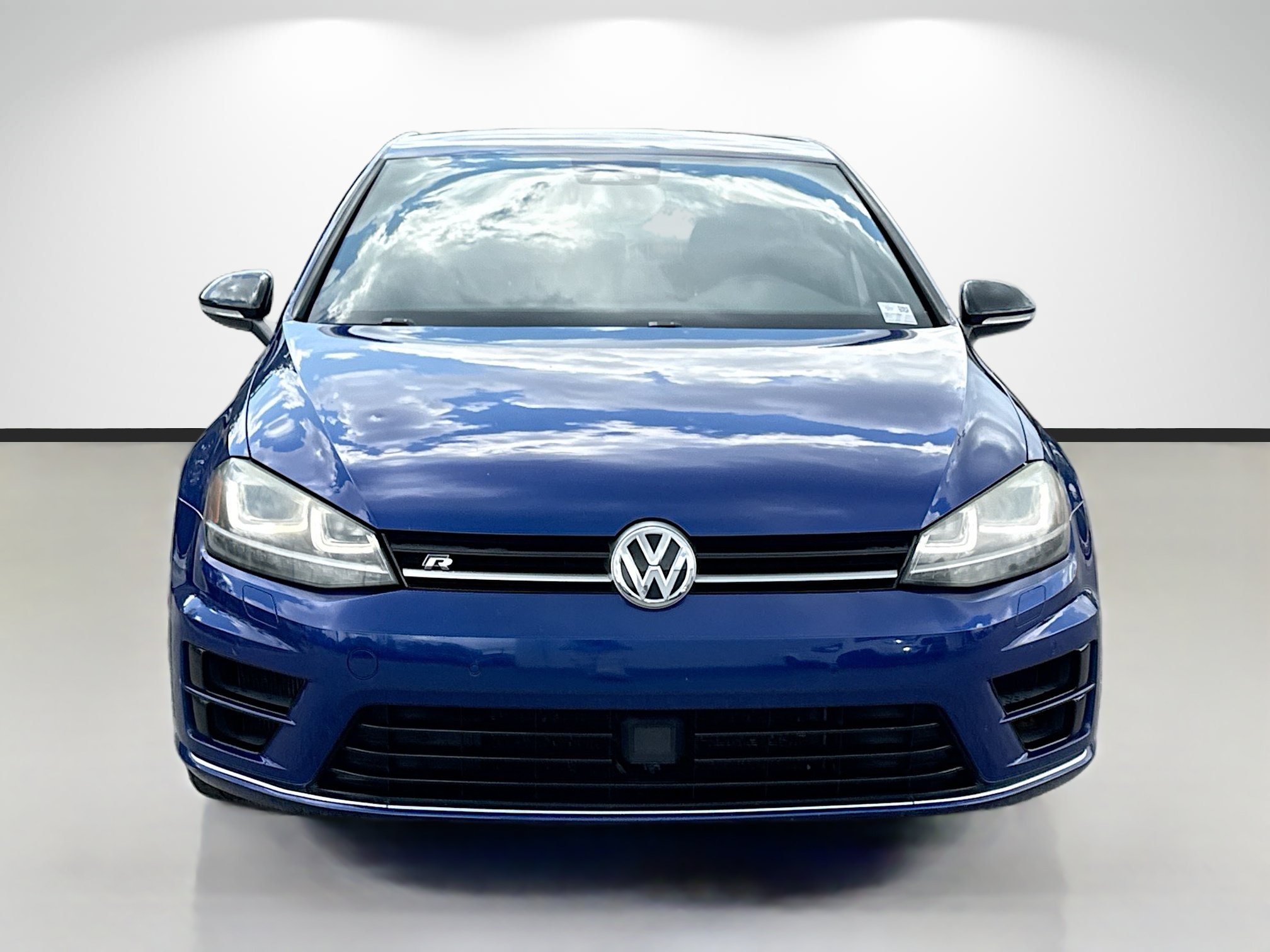 Used 2016 Volkswagen Golf R 4-Door w/ Driver Assistance Package AWD/4WD image 8