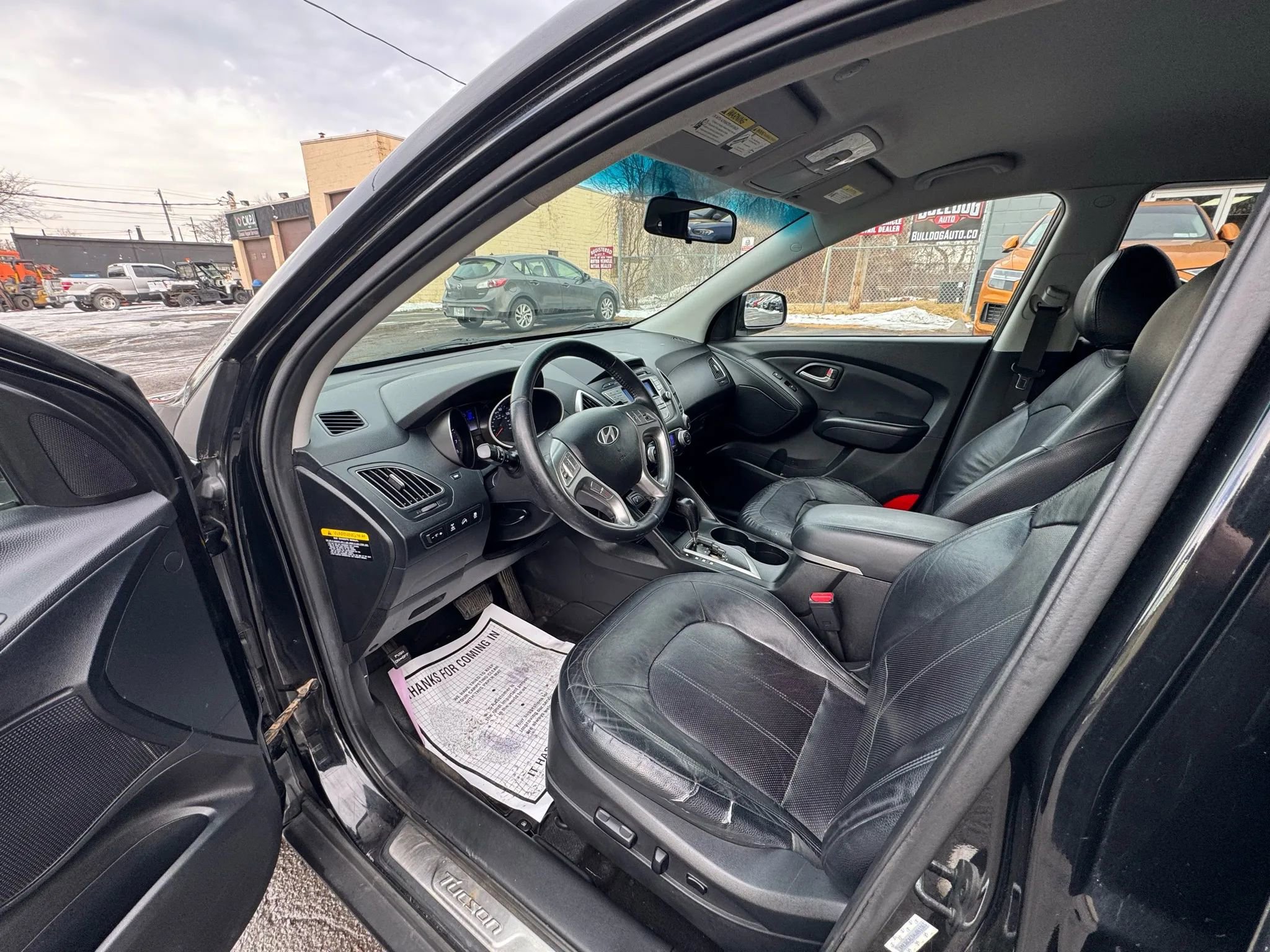 Used 2010 Hyundai Tucson Limited AWD/4WD image 10