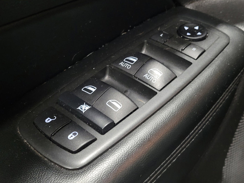 Used 2021 Jeep Grand Cherokee Limited w/ Premium Lighting Group image 27