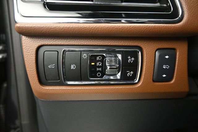 Used 2023 Lincoln Navigator Reserve AWD/4WD image 19