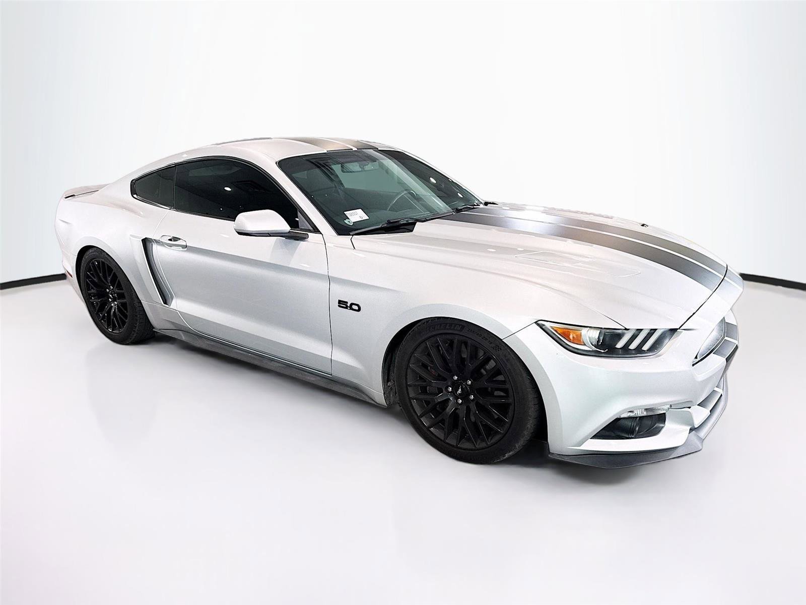 Used 2016 Ford Mustang GT w/ GT Performance Package RWD image 7