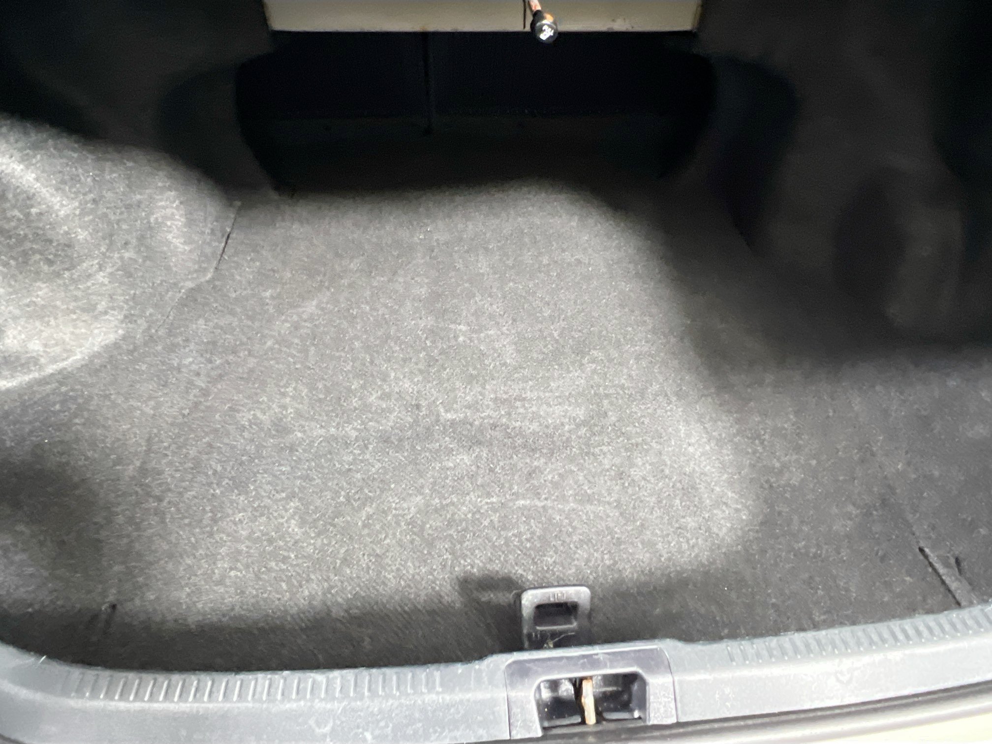 Used 2015 Toyota Camry SE FWD image 33