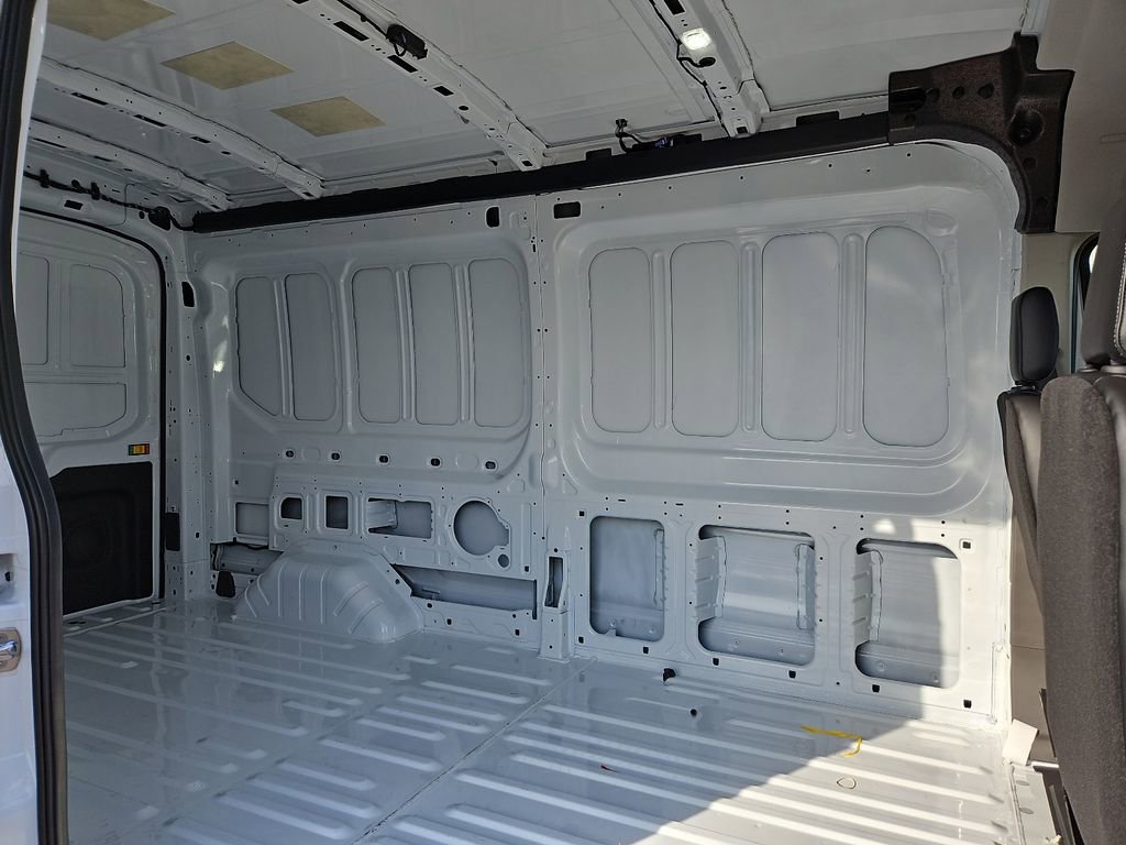 New 2026 Ford Transit 250 148 Medium Roof image 19