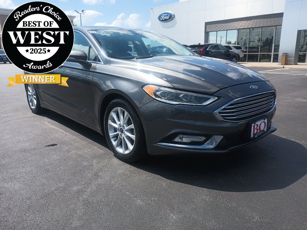 Used 2017 Ford Fusion SE w/ Fusion SE Technology Package