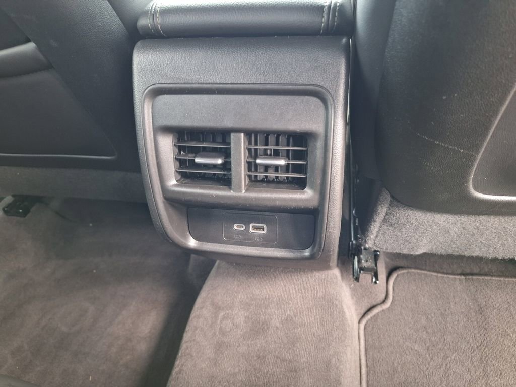 Used 2024 Cadillac XT4 Premium Luxury image 28