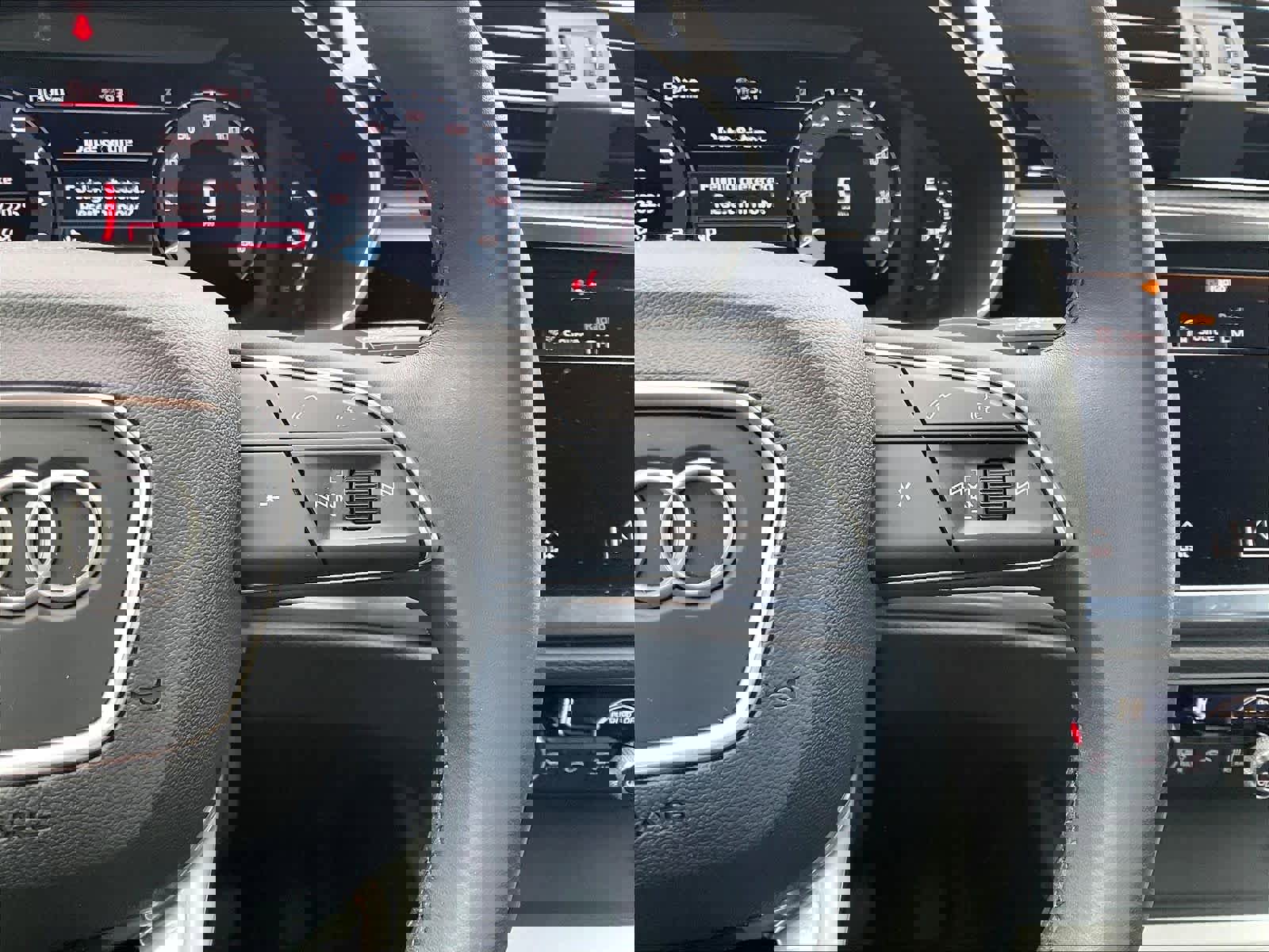 Used 2025 Audi Q3 2.0T Premium Plus image 22