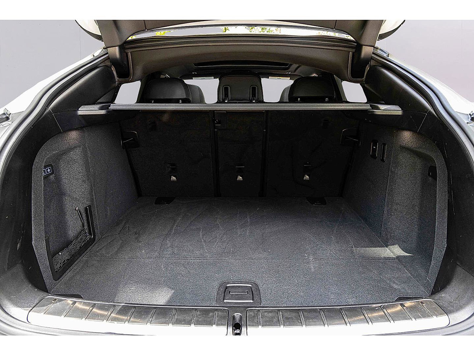 Used 2024 BMW X4 xDrive30i w/ Parking Assistance Package image 25