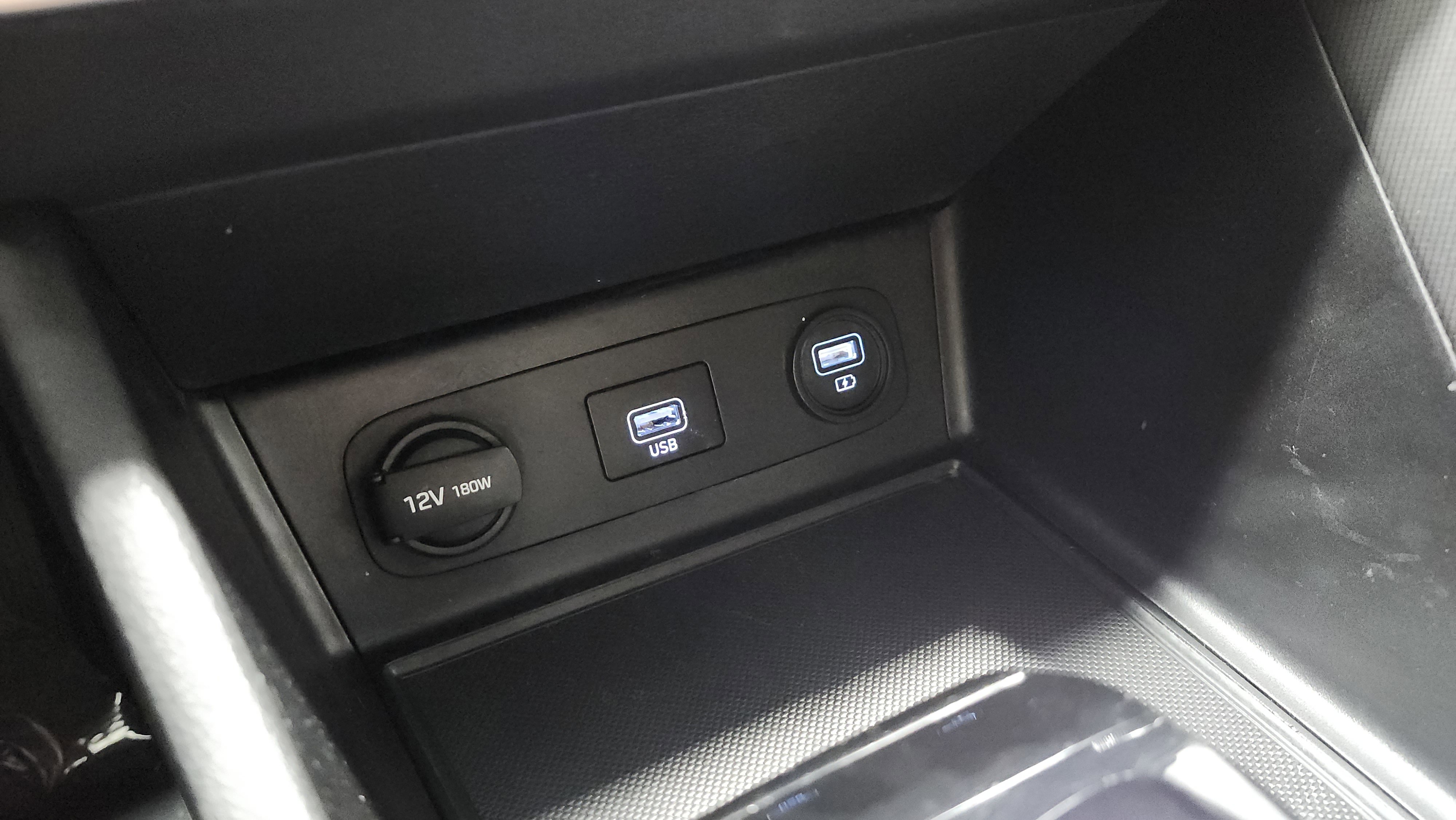 Used 2021 Hyundai Sonata SEL w/ Winter Weather Package image 9