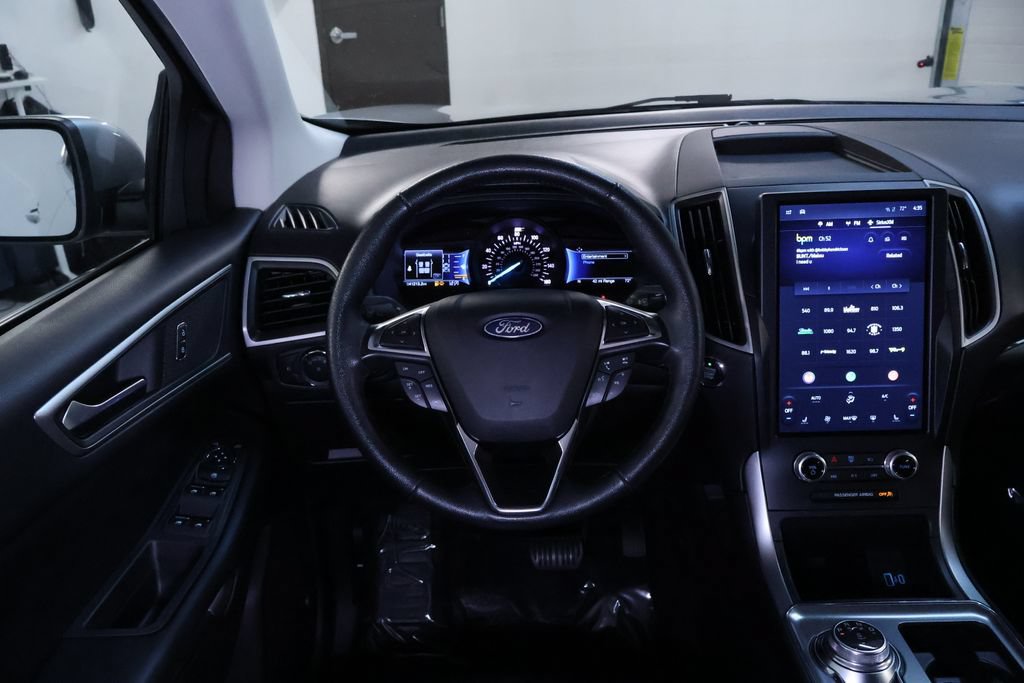 Used 2022 Ford Edge SEL w/ Convenience Package AWD/4WD image 17