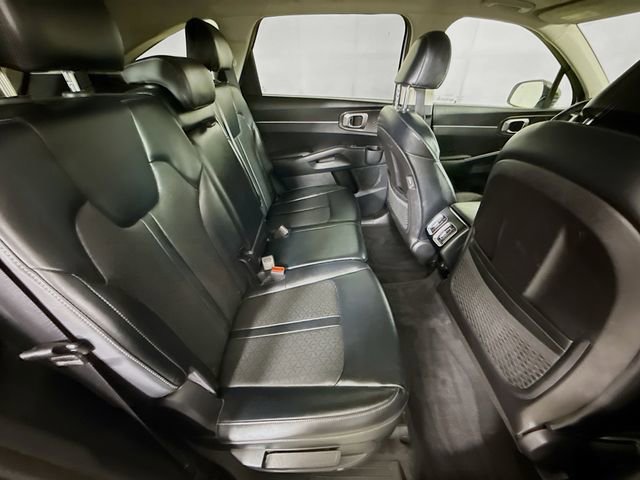 Used 2021 Kia Sorento S w/ Panoramic Sunroof Package AWD/4WD image 24