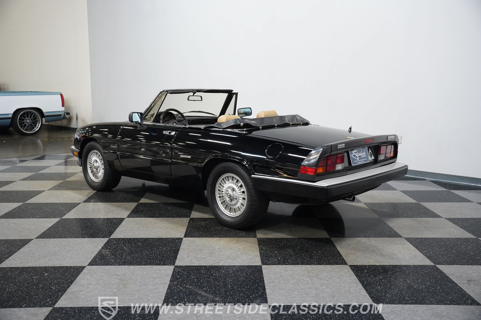 Used 1990 Alfa Romeo Spider Graduate RWD image 10