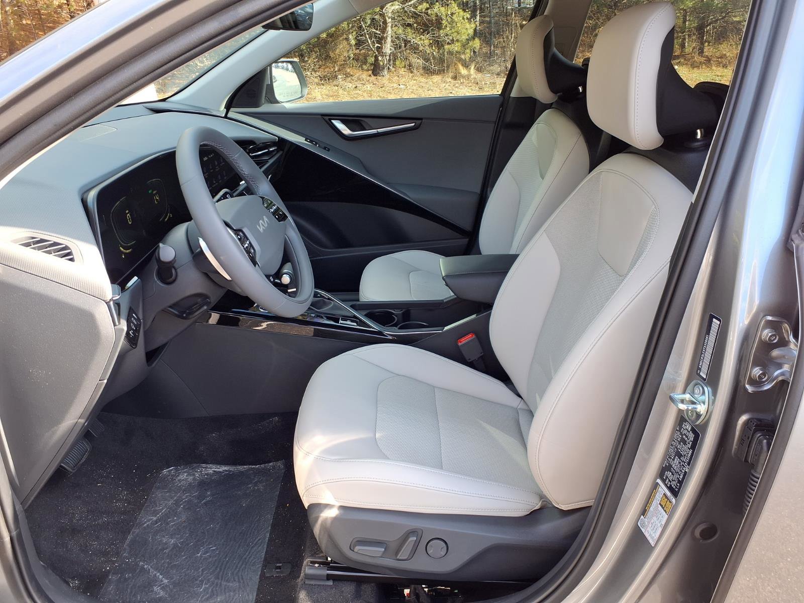 New 2026 Kia Niro EX image 5