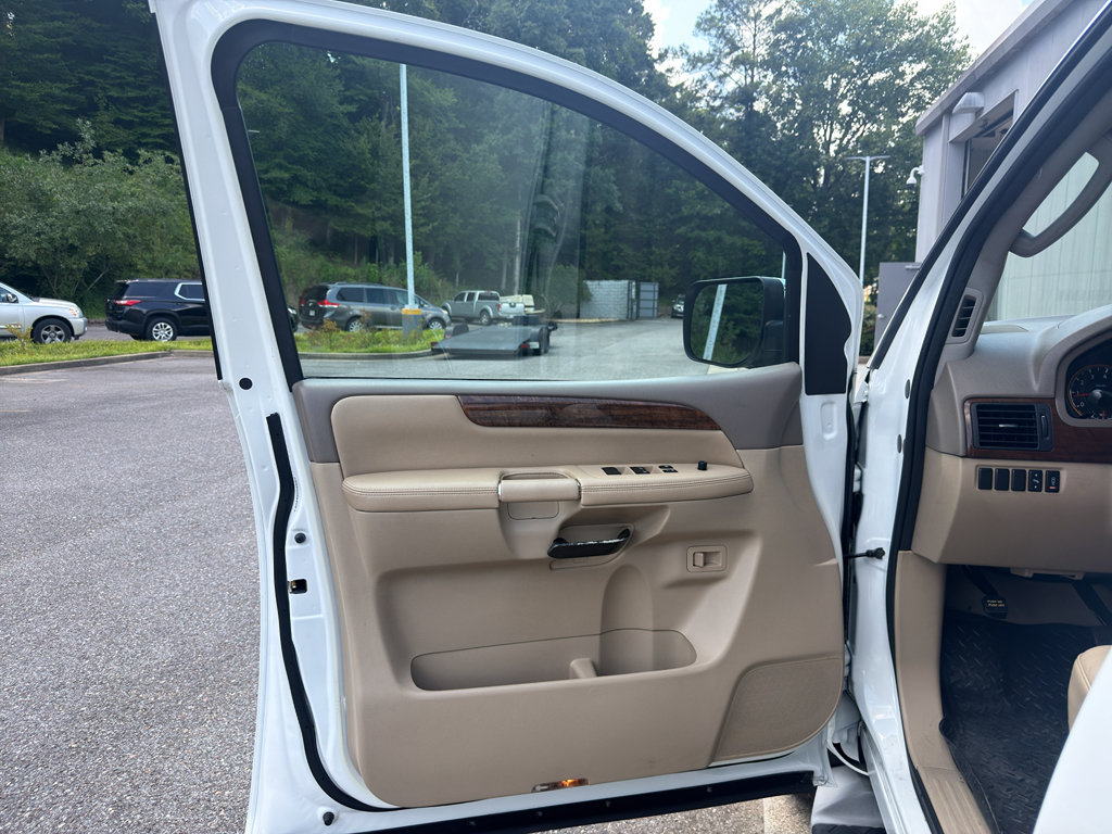 Used 2011 Nissan Armada SL RWD image 9